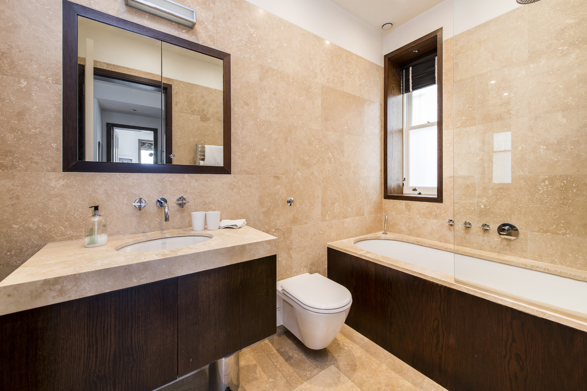 Medium flat 1  29 hampstead hill gardens hi 18