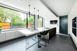 Thumb kitchen