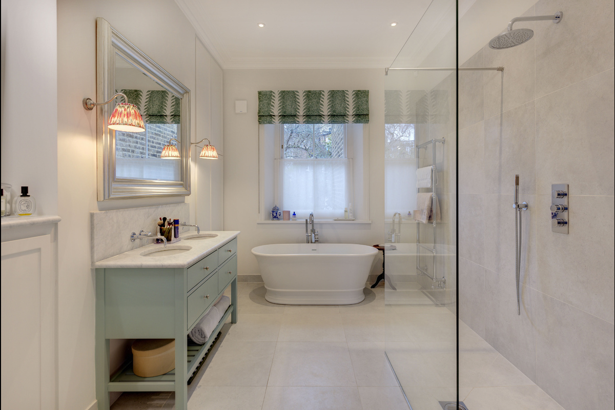 Medium 21 rudall crescent 541 bath 