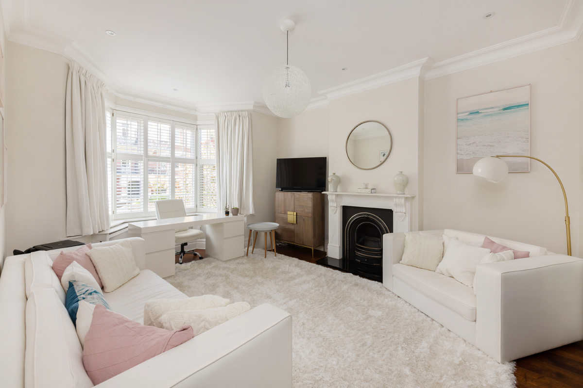Medium 10 honeybourne road hi 1