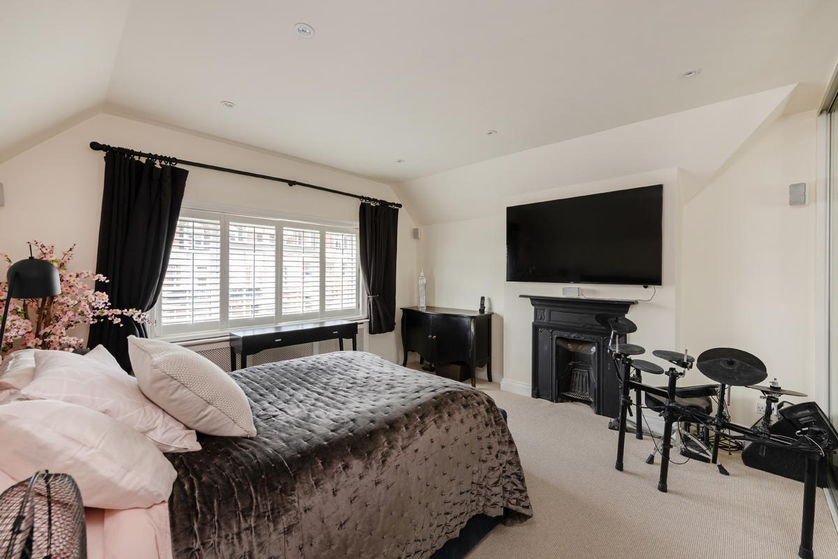 Medium 10 honeybourne road hi 24