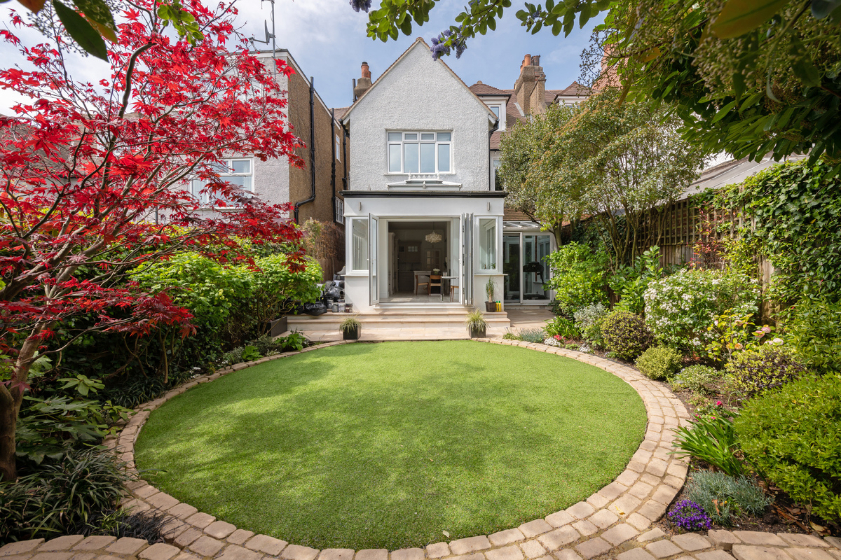 Medium 10 honeybourne road hi 31