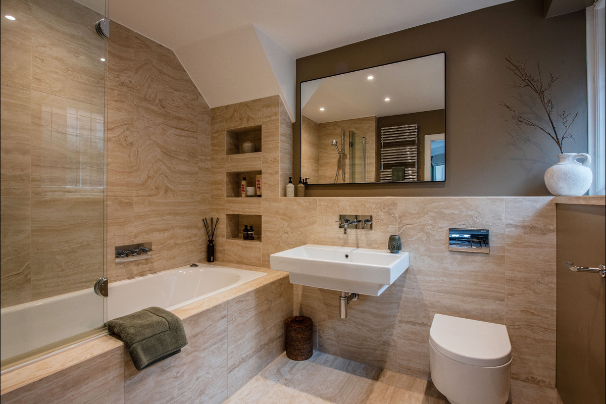 Medium 231 west heath road 2779 bath2