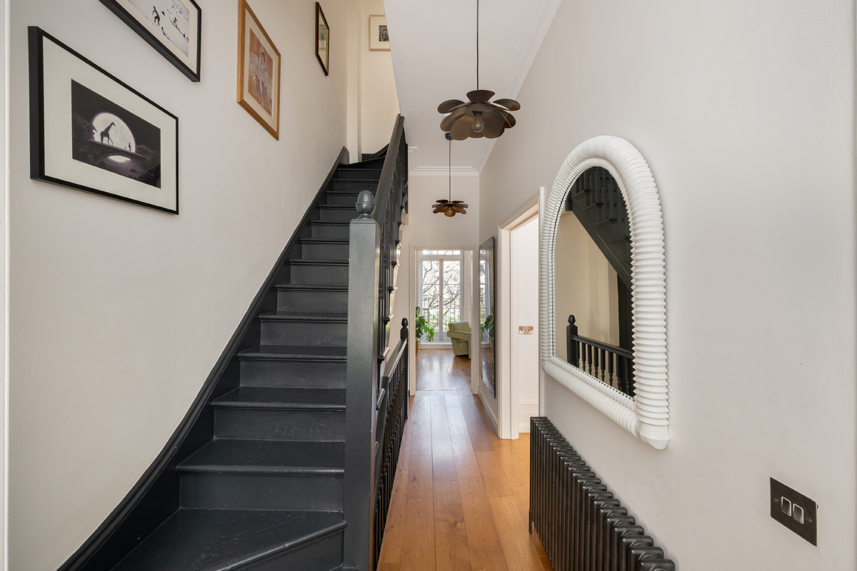 Medium 29 denning road hi 14