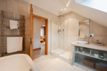 Thumb 7 inverforth close 3198 bath1