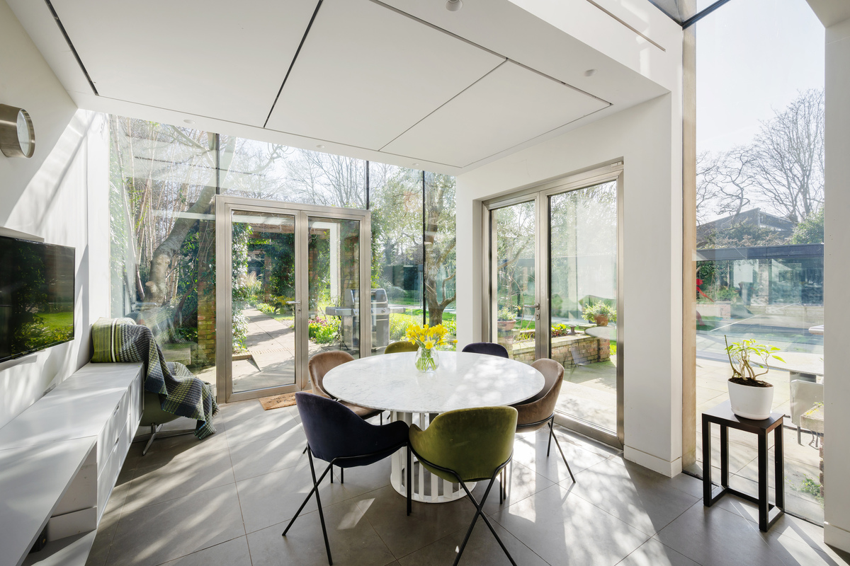 Medium 25 broadlands road lo 70