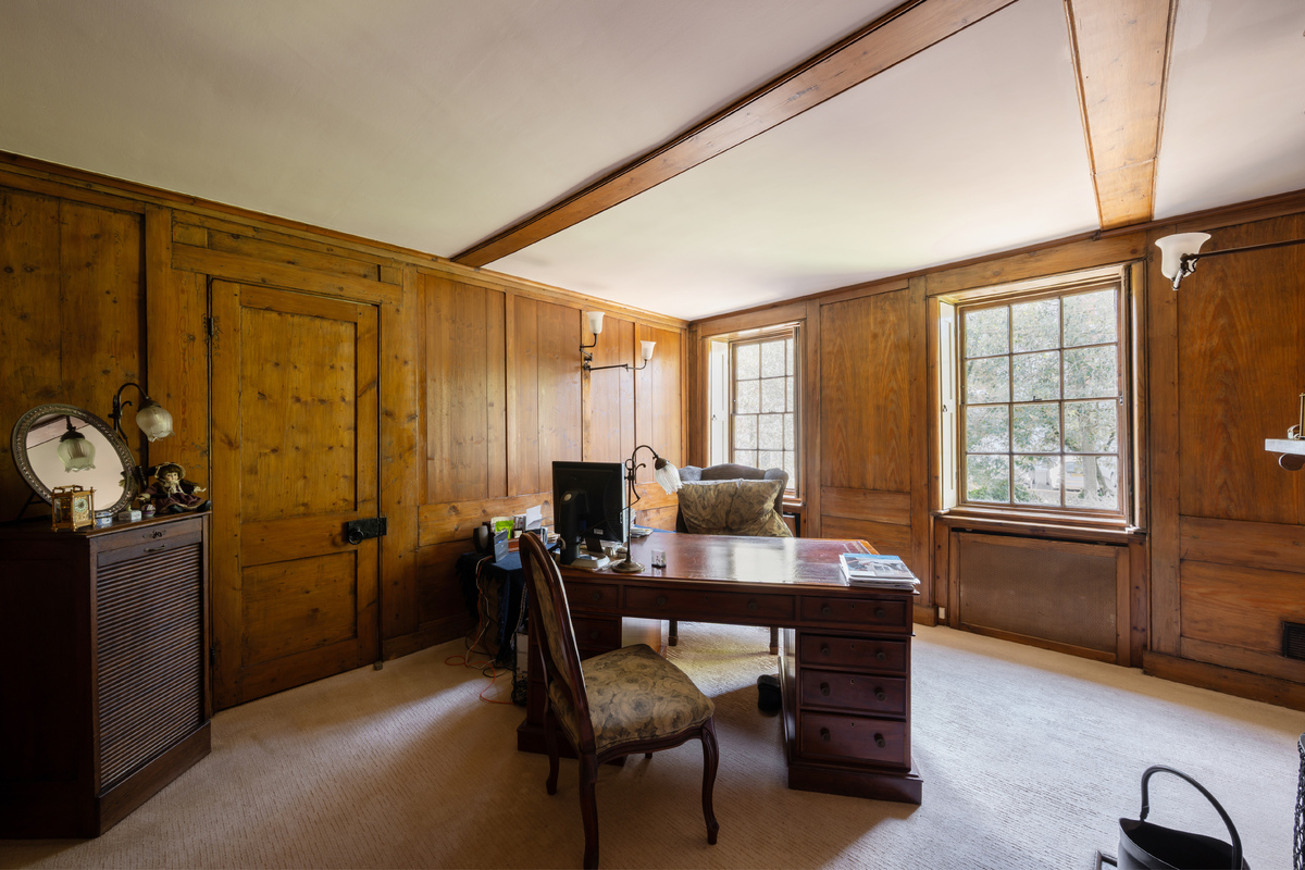 Medium 108 frognal hi 11