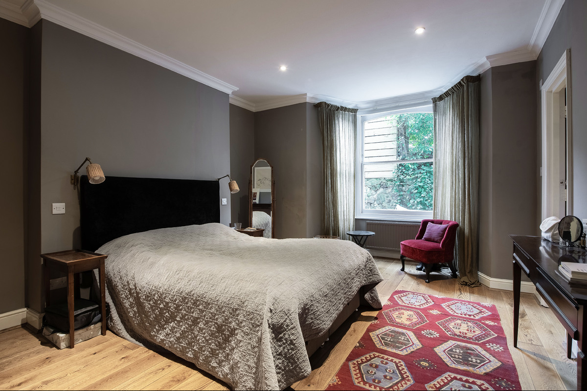 Medium 1 31 carlingford road 4127 bed
