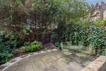 Thumb 1 31 carlingford road 4127 gard1