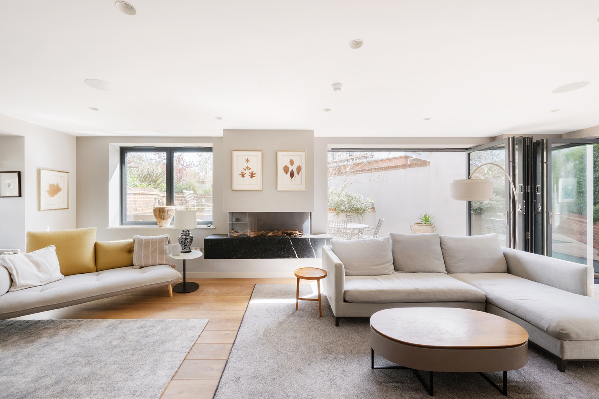 Medium 38 hornsey lane gardens hi 1
