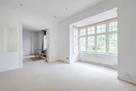 Thumb 11 hollycroft avenue 4129 int1