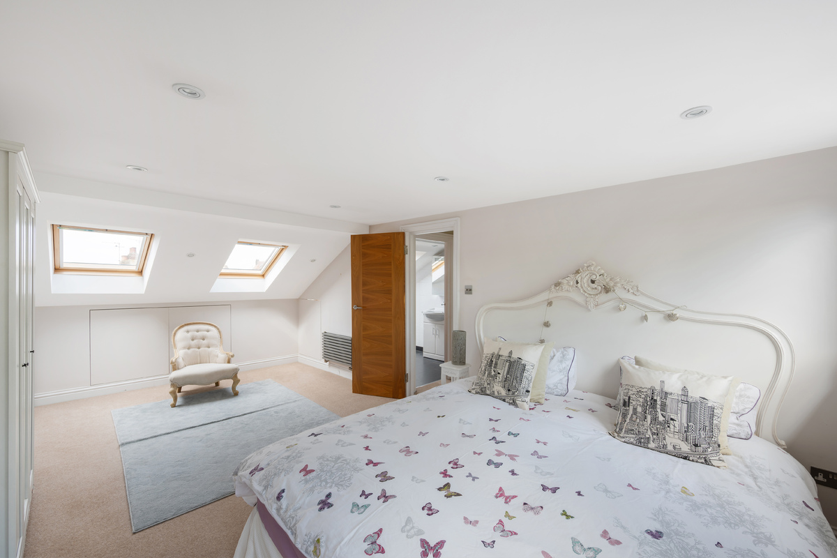 Medium 40 narcisssus road hi 33