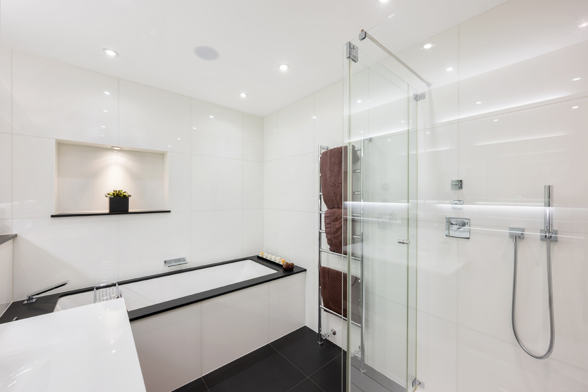 Medium 40 west heath road hi 27