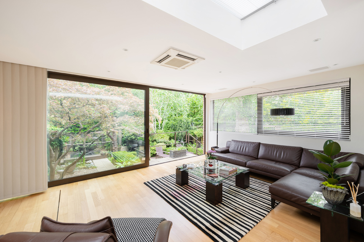 Medium 40 west heath road hi 47