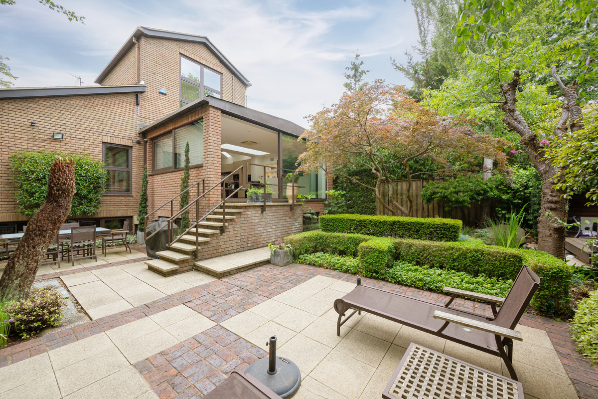 Medium 40 west heath road hi 62