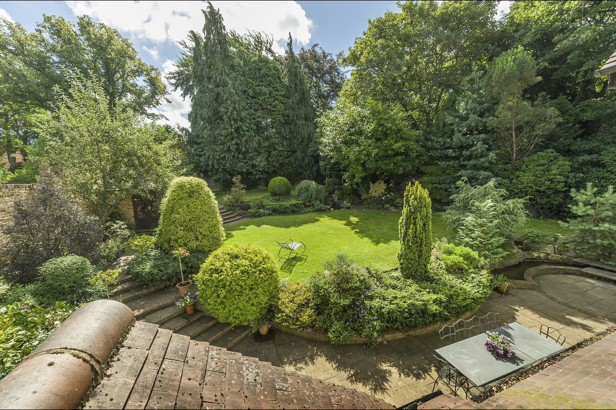 Medium 19 stormont road 349997 gdn view rgb