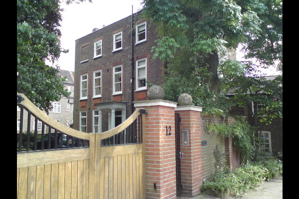 Small 12 hampstead square  1 