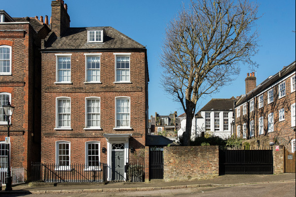 Small 2 hampstead square 2900 exl2