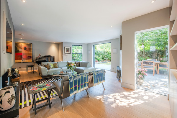 Small 30a daleham gardens rec1